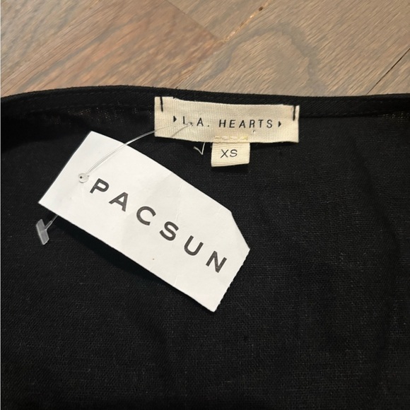 NWT PacSun LA Hearts tie front top. XS. - Picture 3 of 6